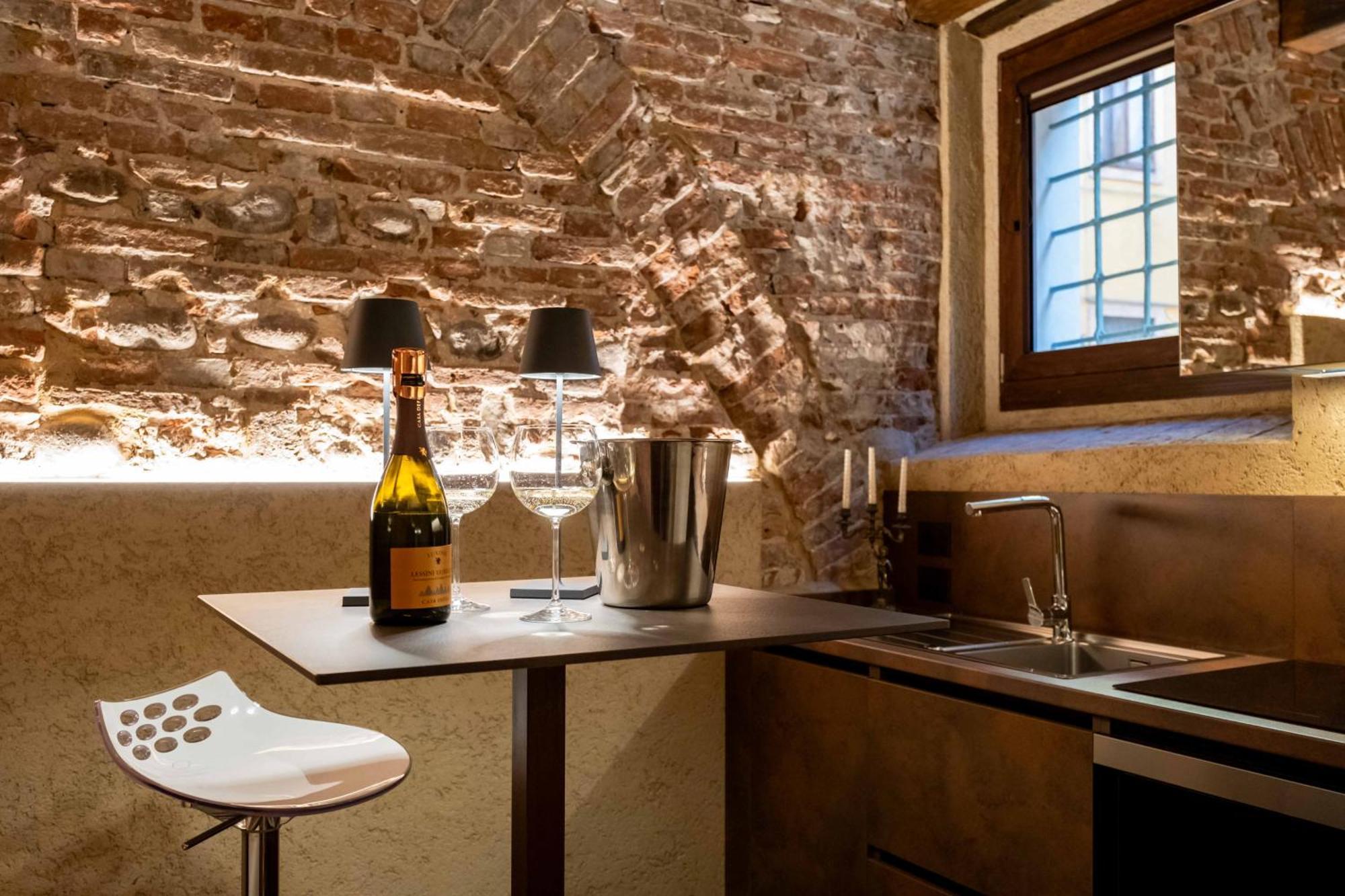 Verona Deluxe Boutique Room Екстериор снимка